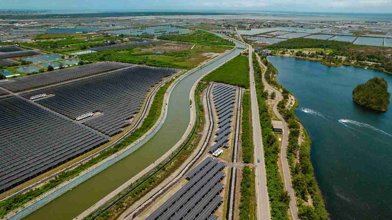 尊时凯龙能源事业提供智慧能源管理、、、太阳能监控管理、、全方位电厂建置及运维解决方案，，，并拥有管理超过6000案场的经验